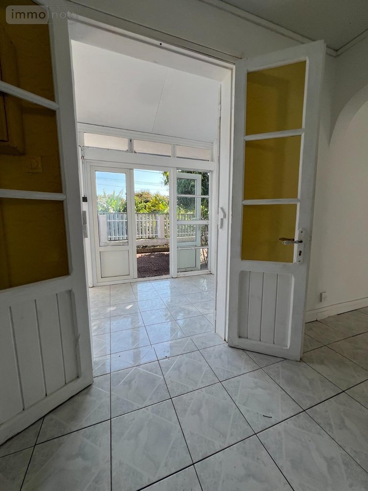 Maison a vendre Sainte-Clotilde 97490 Réunion 80 m2 4 pièces 280900 euros