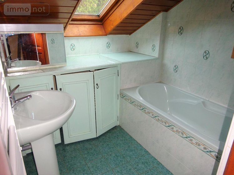 Appartement a vendre Château-Ville-Vieille 05350 Hautes-Alpes 108 m2 4 pièces 150000 euros