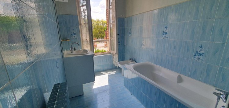 Maison a vendre Valence 82400 Tarn-et-Garonne 166 m2 6 pièces 139100 euros