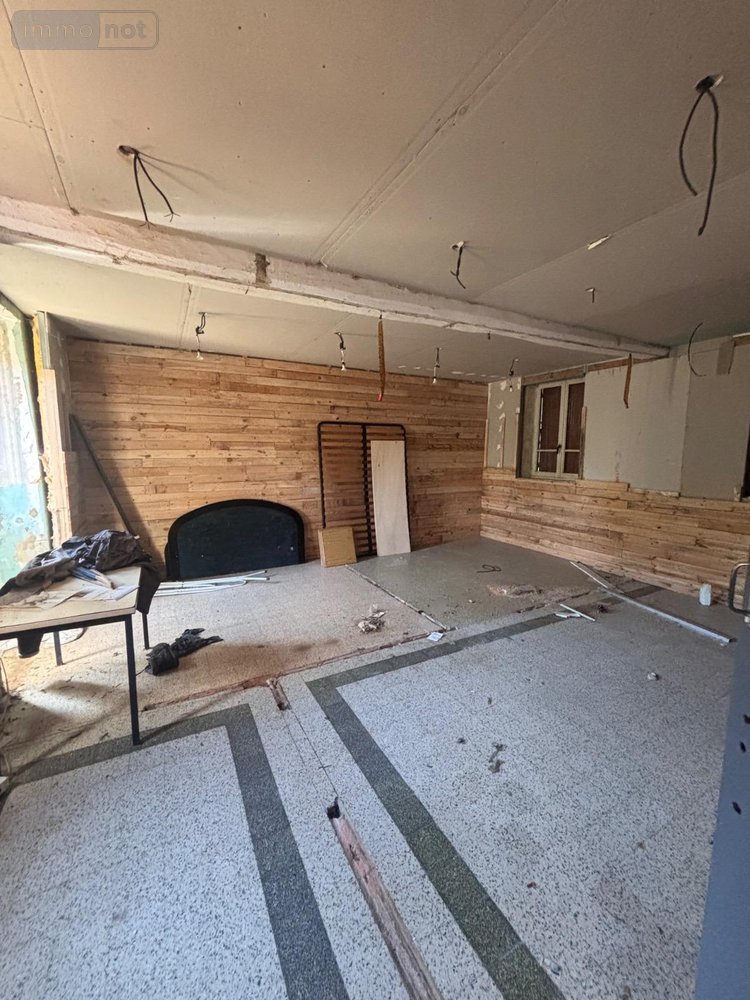 Maison a vendre Saint-Aubin-de-Locquenay 72130 Sarthe 139 m2 8 pièces 50000 euros