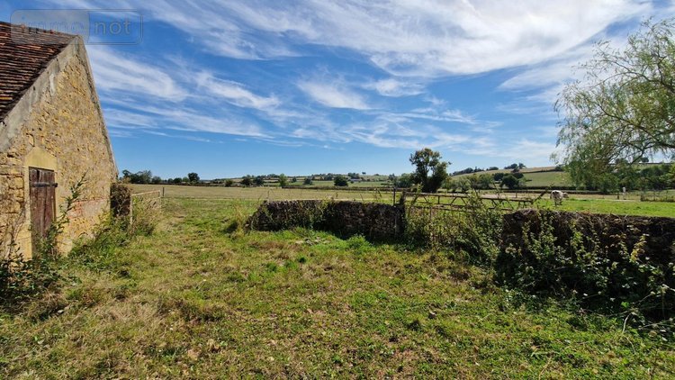 Bien agricole a vendre Champlecy 71120 Saône-et-Loire  79200 euros