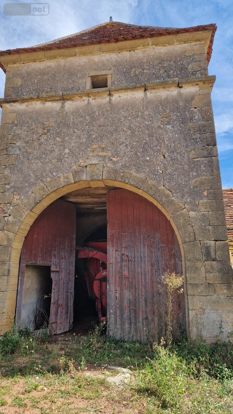 Bien agricole a vendre Champlecy 71120 Saône-et-Loire  79200 euros
