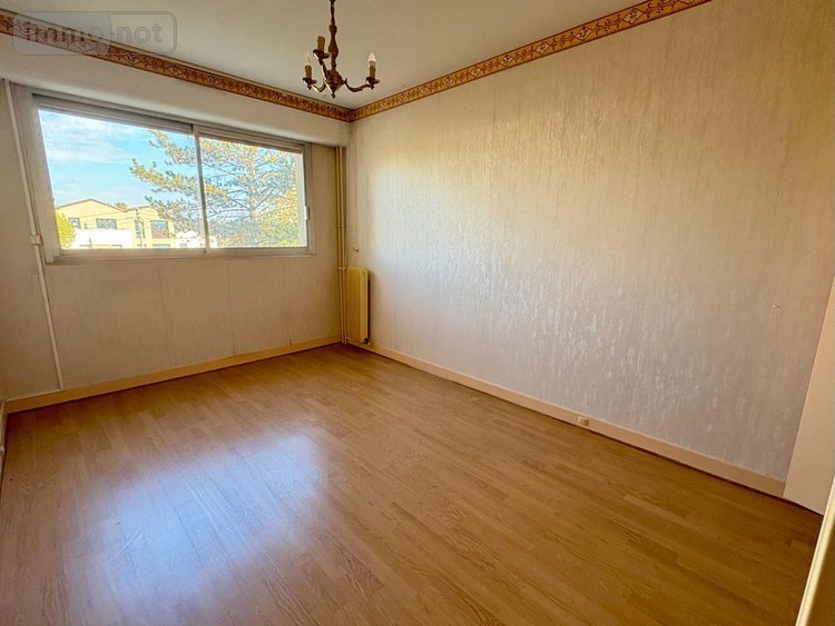 Appartement a vendre Rambouillet 78120 Yvelines 76 m2 3 pièces 199000 euros