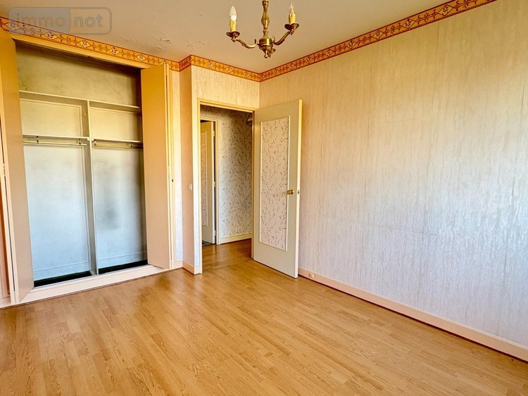 Appartement a vendre Rambouillet 78120 Yvelines 76 m2 3 pièces 199000 euros