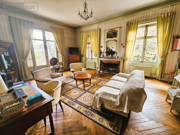 propriete a vendre Tours 37000 Indre-et-Loire 19 pièces 2236000 euros