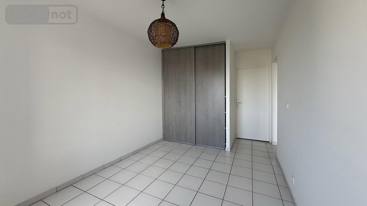 Location appartement Saint-Denis 97400 Réunion 90 m2 3 pièces 1400 euros