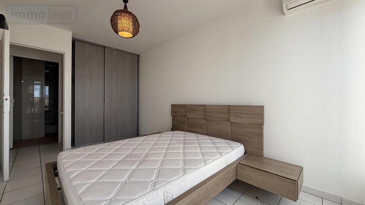 Location appartement Saint-Denis 97400 Réunion 90 m2 3 pièces 1400 euros