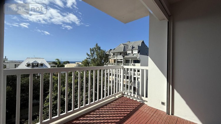 Location appartement Saint-Denis 97400 Réunion 90 m2 3 pièces 1400 euros