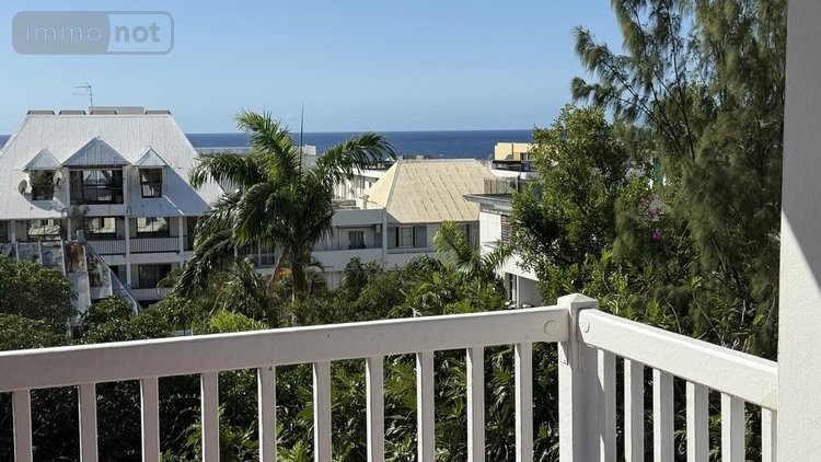 Location appartement Saint-Denis 97400 Réunion 90 m2 3 pièces 1400 euros