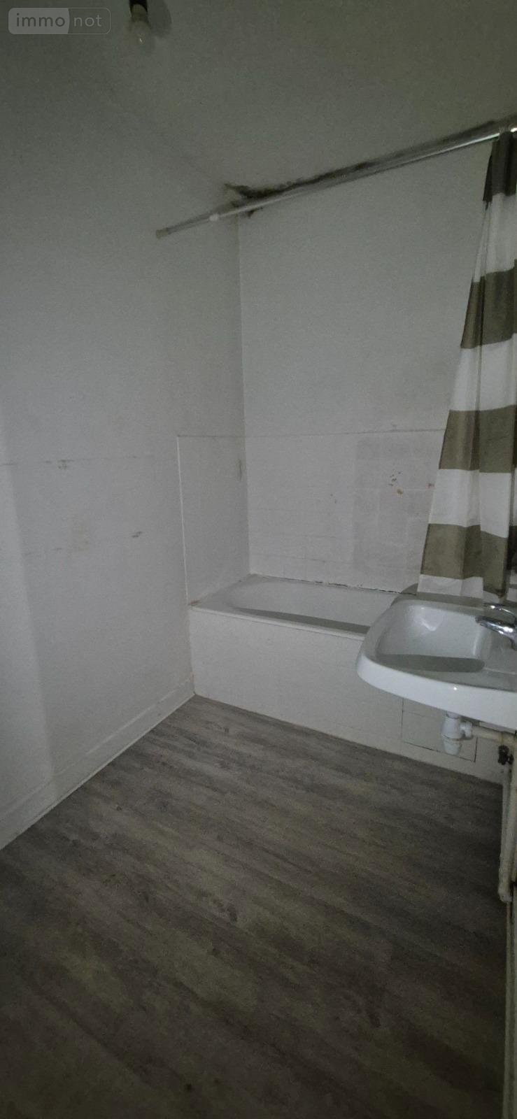 Immeuble a vendre La-Ferté-Bernard 72400 Sarthe 180 m2  179400 euros