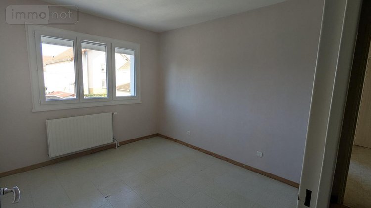 Location appartement Chalon-sur-Saône 71100 Saône-et-Loire 75 m2 3 pièces 680 euros