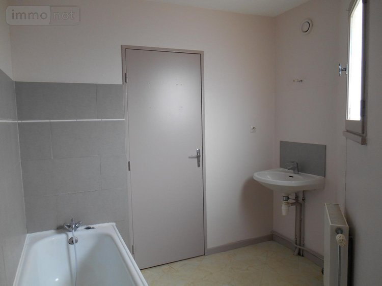 Location appartement Chalon-sur-Saône 71100 Saône-et-Loire 75 m2 3 pièces 680 euros