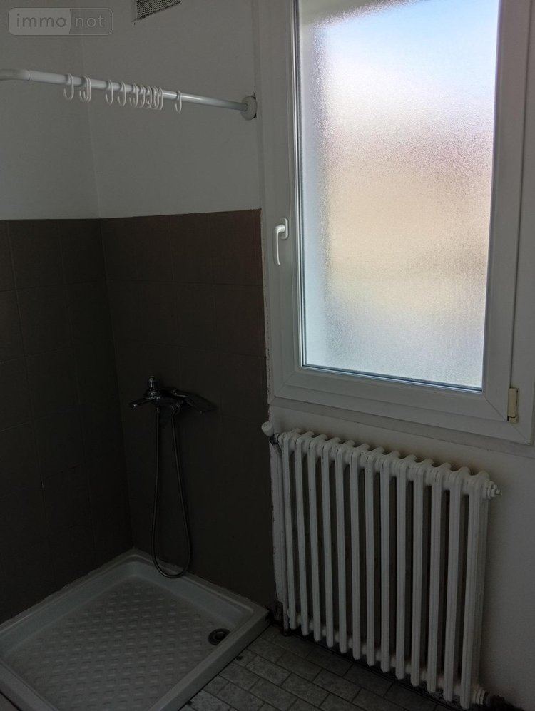 Location maison Grand-Bourgtheroulde 27520 Eure 73 m2 3 pièces 1100 euros