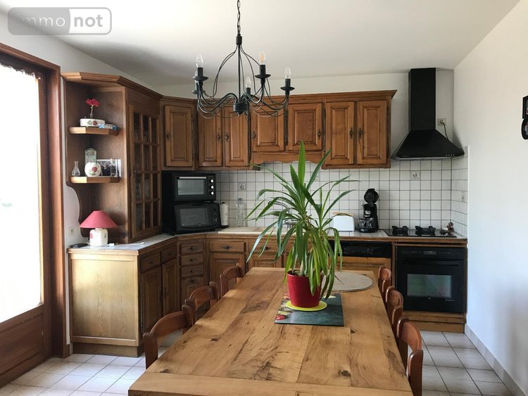 Location maison Chassenard 03510 Allier 188 m2 8 pièces 750 euros
