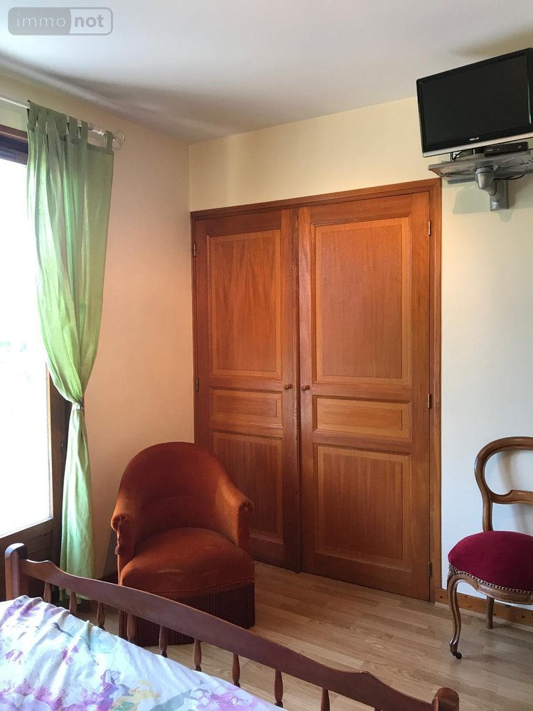 Location maison Chassenard 03510 Allier 188 m2 8 pièces 750 euros