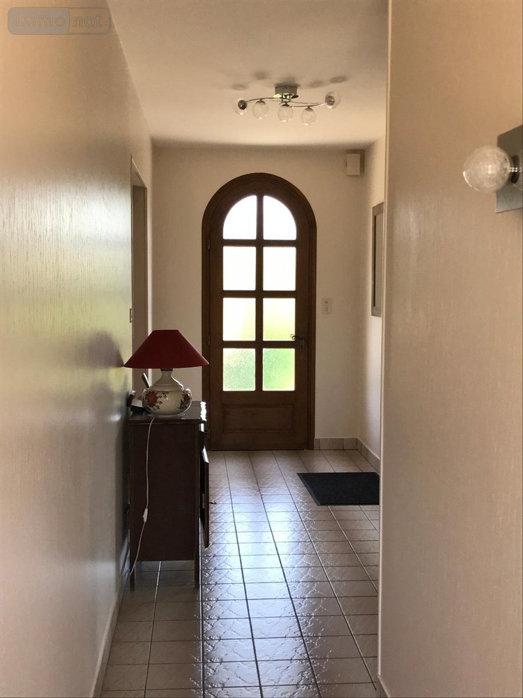 Location maison Chassenard 03510 Allier 188 m2 8 pièces 750 euros