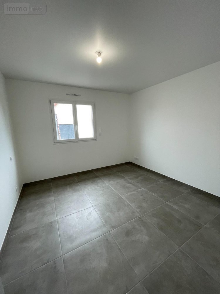 Location maison Le Neubourg 27110 Eure 92 m2 4 pièces 990 euros