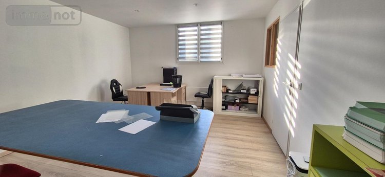 Fonds et murs commerciaux a vendre Cherré-Au 72400 Sarthe 520 m2  267800 euros