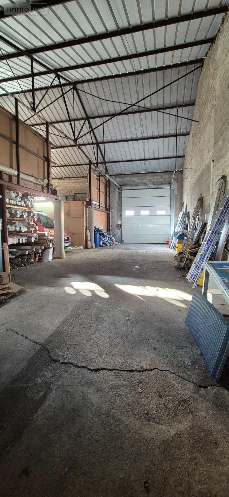 Fonds et murs commerciaux a vendre Cherré-Au 72400 Sarthe 520 m2  267800 euros