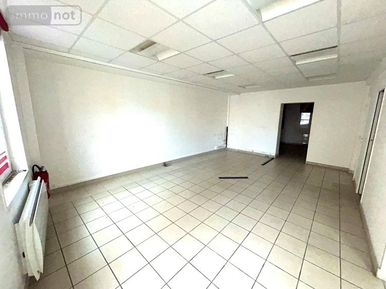 Fonds et murs commerciaux a vendre Saint-Omer 62500 Pas-de-Calais 62 m2  148000 euros