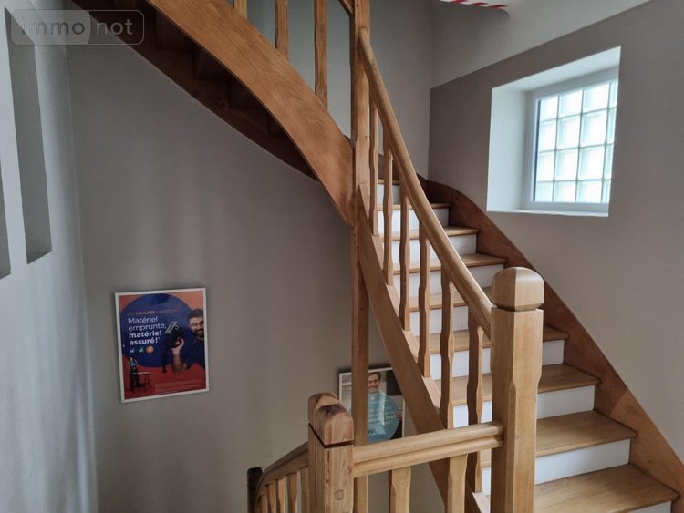 Immeuble a vendre Cosne-Cours-sur-Loire 58200 Nièvre 244000 m2  262500 euros