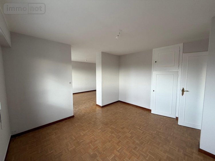 Location appartement Chalon-sur-Saône 71100 Saône-et-Loire 92 m2 4 pièces 990 euros