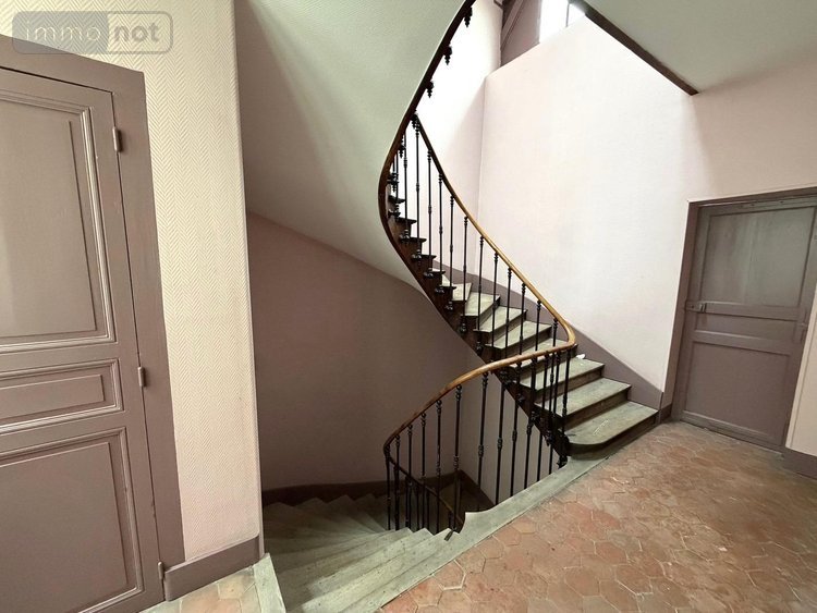 Location appartement Chalon-sur-Saône 71100 Saône-et-Loire 28 m2 1 pièce 400 euros