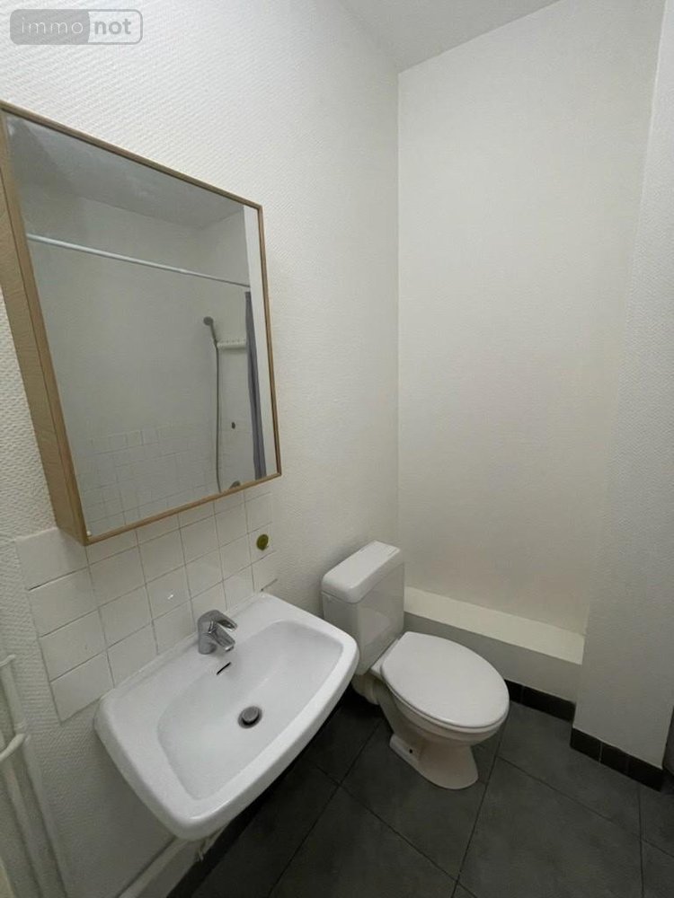 Location appartement Chalon-sur-Saône 71100 Saône-et-Loire 28 m2 1 pièce 400 euros