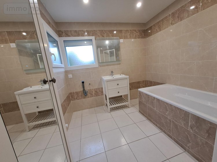 Location maison Port-Jérôme-sur-Seine 76330 Seine-Maritime 85 m2 4 pièces 989 euros