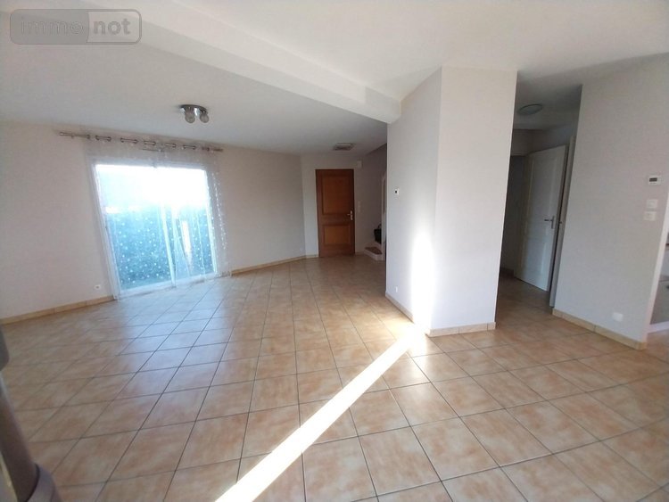 Location maison Andouillé 53240 Mayenne 123 m2 6 pièces 900 euros