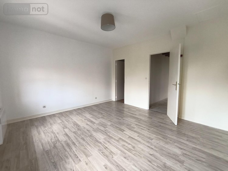 Location appartement Saint-André-de-l'Eure 27220 Eure 62 m2 3 pièces 670 euros