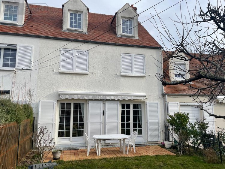 Maison a vendre Saint-Denis-en-Val 45560 Loiret 97 m2 5 pièces 227000 euros