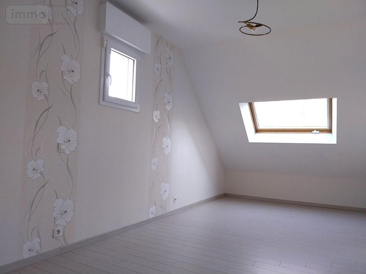 Location maison Bruz 35170 Ille-et-Vilaine 164 m2  1760 euros