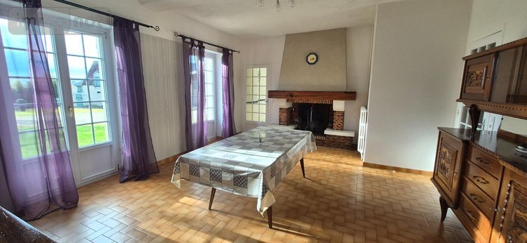 Maison a vendre Courgenard 72320 Sarthe 131 m2 4 pièces 169000 euros