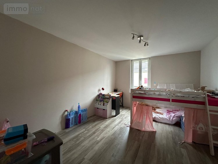 Immeuble a vendre Foucherans 39100 Jura 285 m2  189000 euros