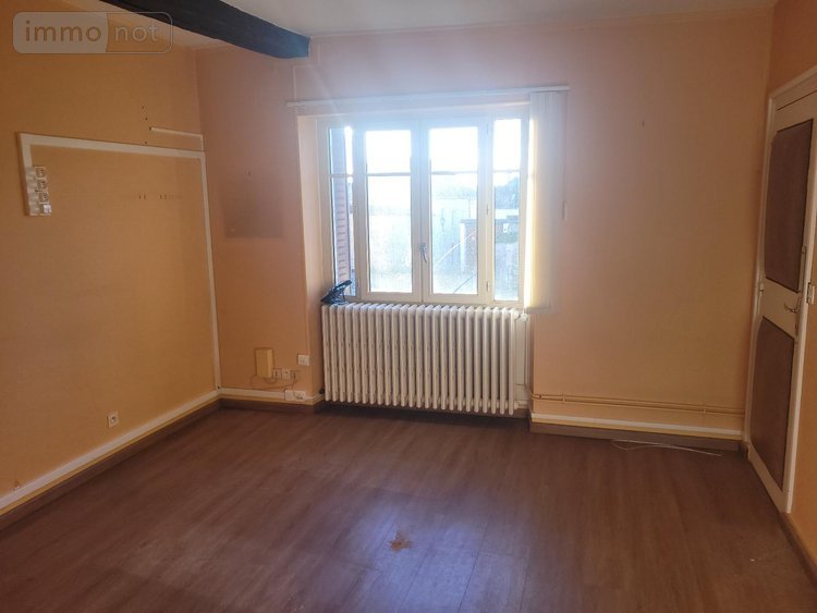 Immeuble a vendre Vermenton 89270 Yonne 245 m2  195500 euros