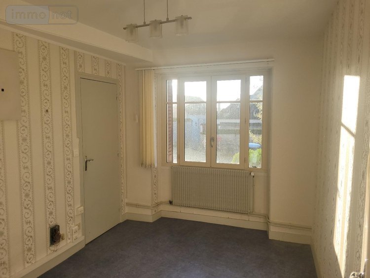 Immeuble a vendre Vermenton 89270 Yonne 245 m2  195500 euros