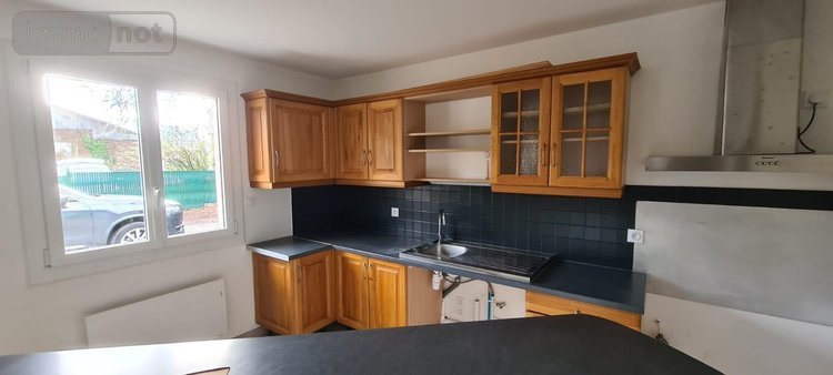 Location maison Parcé-sur-Sarthe 72300 Sarthe 81 m2 4 pièces 750 euros