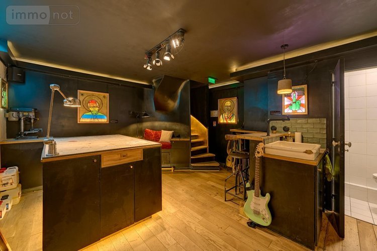 Fonds et murs commerciaux a vendre Paris 17e arrondissement 75017 Paris 51 m2  402800 euros