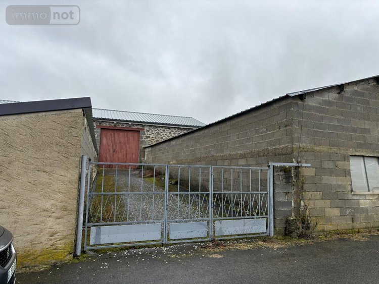 propriete a vendre Roffiac 15100 Cantal 125 m2  152500 euros