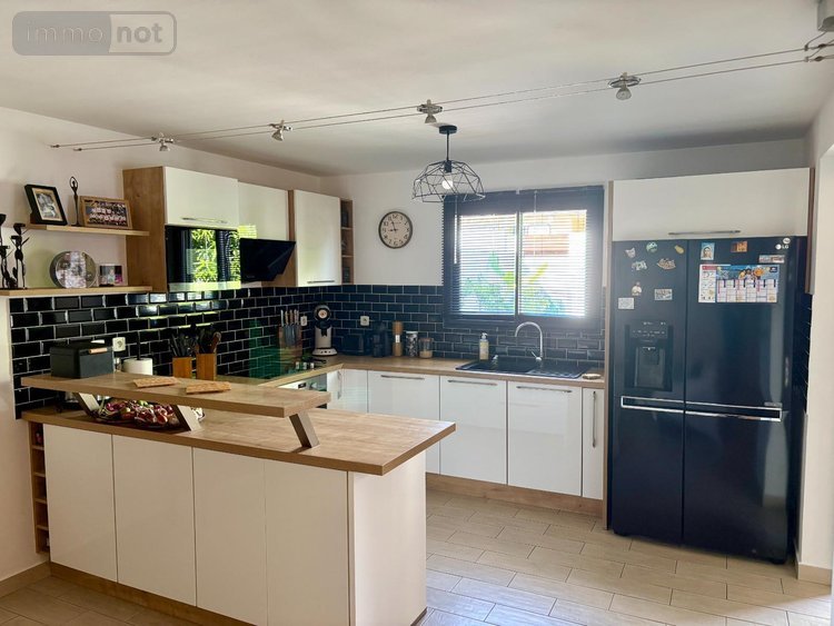 Maison a vendre Saint-Benoît 97470 Réunion 90 m2 4 pièces 317000 euros
