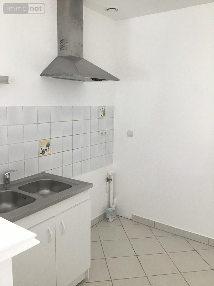 Location maison Beuzeville-au-Plain 50480 Manche 78 m2 4 pièces 650 euros