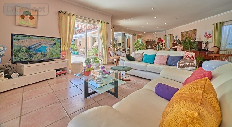 Maison a vendre Saint-Raphaël 83700 Var 255 m2 9 pièces 1370200 euros