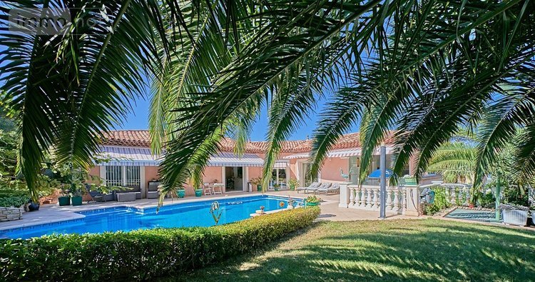 Maison a vendre Saint-Raphaël 83700 Var 255 m2 9 pièces 1370200 euros