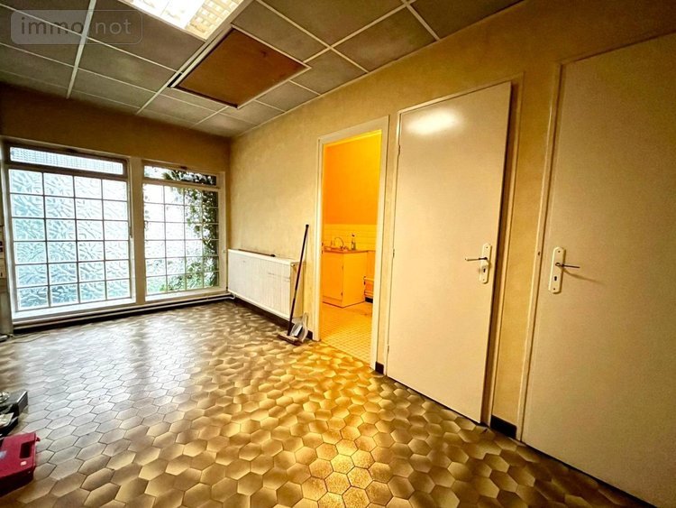 Fonds et murs commerciaux a vendre Langres 52200 Haute-Marne 458 m2  250000 euros