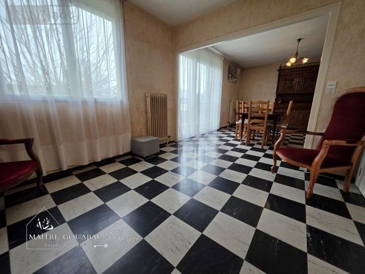 Maison a vendre Saint-Berthevin 53940 Mayenne 99 m2 4 pièces 151580 euros