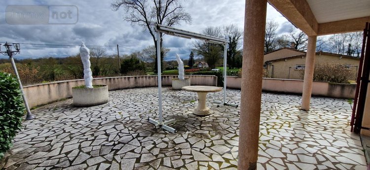 Maison a vendre Saint-Aubin-en-Charollais 71430 Saône-et-Loire 104 m2 9 pièces 185000 euros