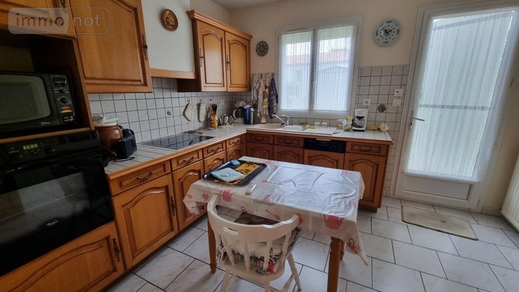 Maison a vendre Jonzac 17500 Charente-Maritime 98 m2 5 pièces 199500 euros