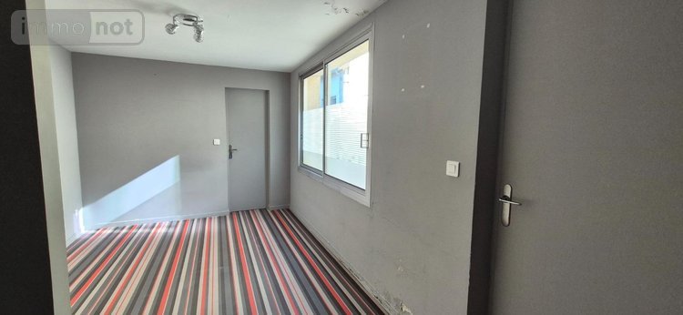 Fonds et murs commerciaux a vendre La-Ferté-Bernard 72400 Sarthe 250 m2  283400 euros