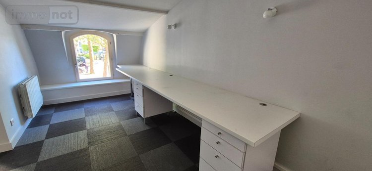 Fonds et murs commerciaux a vendre La-Ferté-Bernard 72400 Sarthe 250 m2  283400 euros